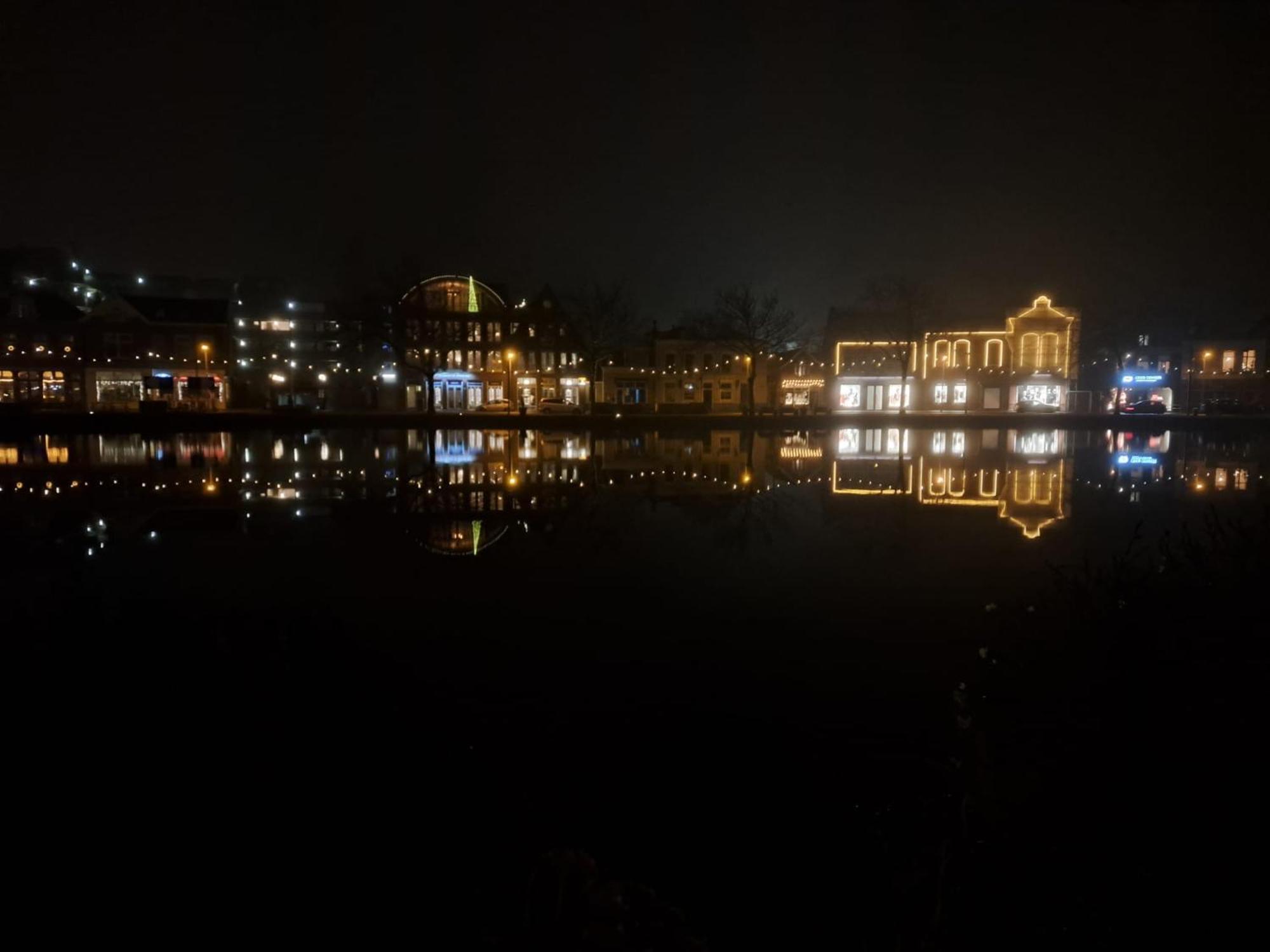 B&B Teddy "Prachtig Authentiek Woonschip Uit 1912, 15 Minuten Van Amsterdam" Wormer Dış mekan fotoğraf