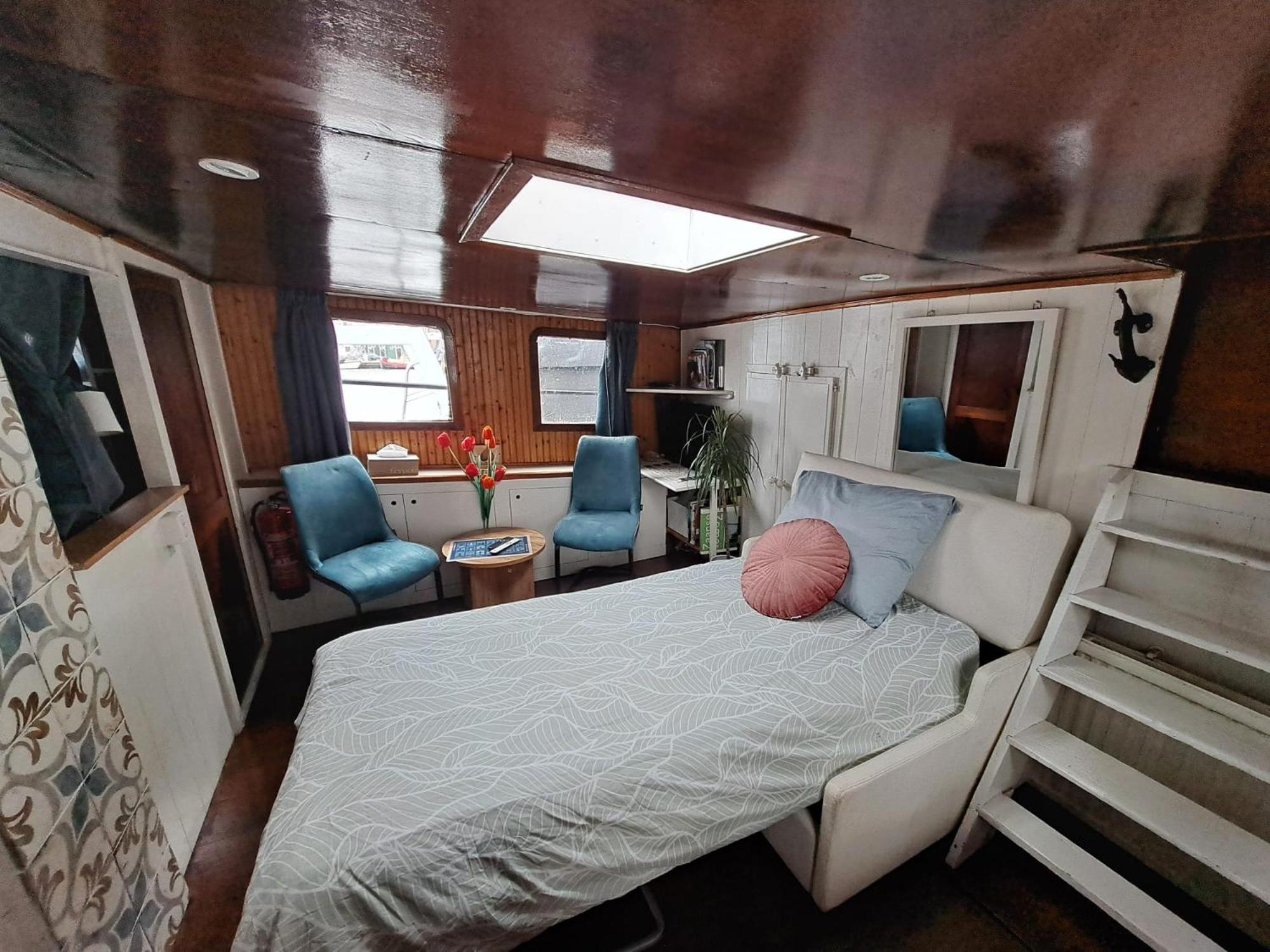 B&B Teddy "Prachtig Authentiek Woonschip Uit 1912, 15 Minuten Van Amsterdam" Wormer Dış mekan fotoğraf